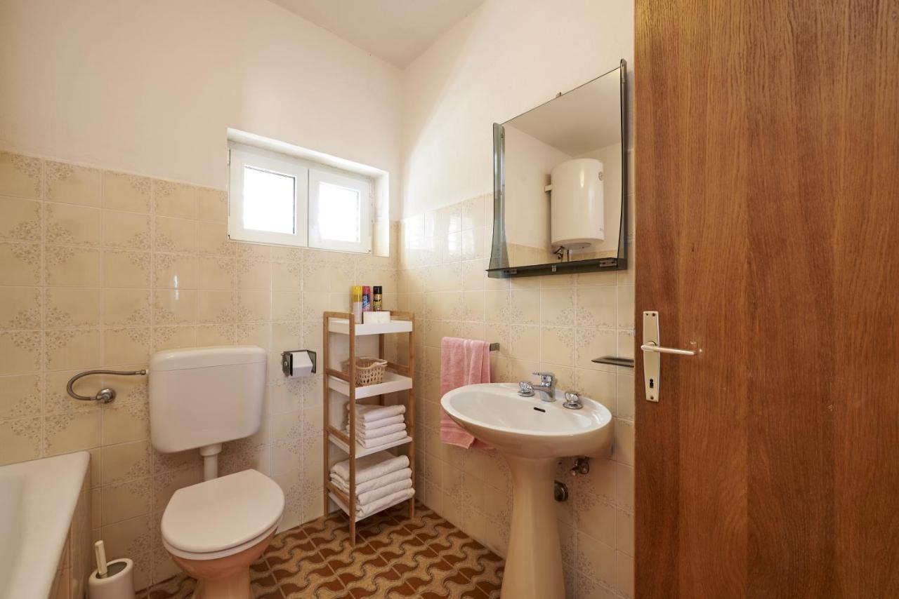 Apartments By The Sea Slatine, Ciovo - 15504 ภายนอก รูปภาพ