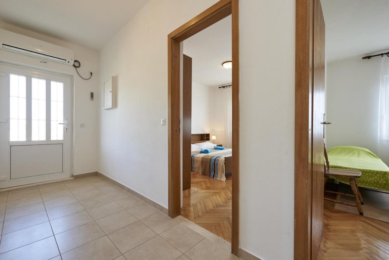 Apartments By The Sea Slatine, Ciovo - 15504 ภายนอก รูปภาพ