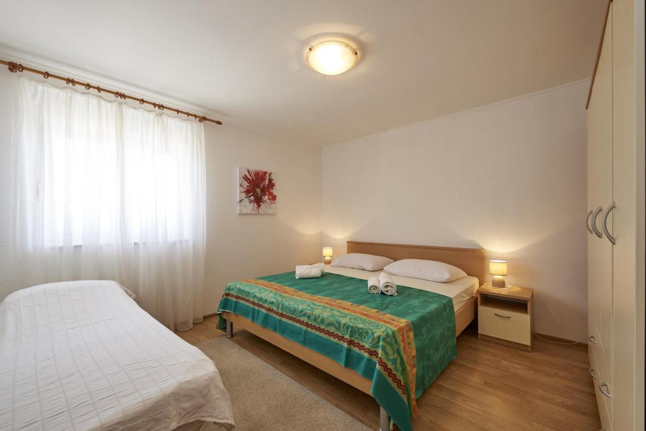 Apartments By The Sea Slatine, Ciovo - 15504 ภายนอก รูปภาพ